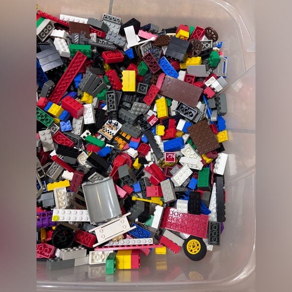 Mega Bloks Lot Various Pieces and Sizes - Picture 2 of 3